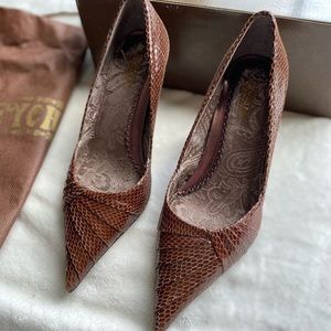 NWT Seychelles Heels
